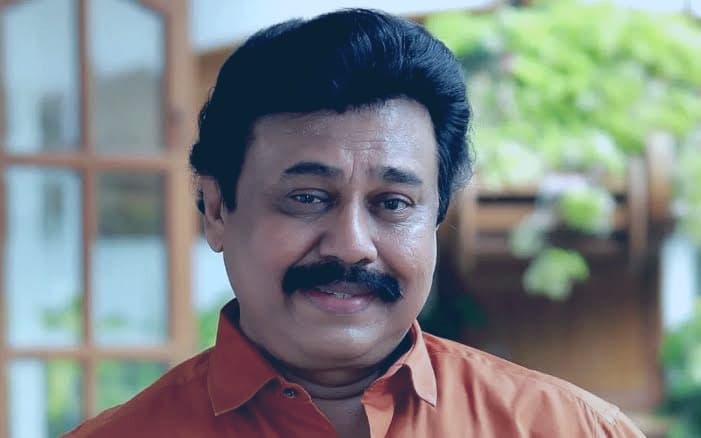 ഹേമ കമ്മിറ്റി റിപ്പോർട്ട്: അന്വേഷണം പുനരാരംഭിക്കാൻ സർക്കാരിനോട് ആവശ്യപ്പെടുമോ?; ശ്വേതയോട് ചോദ്യങ്ങളുമായി വിനയൻ