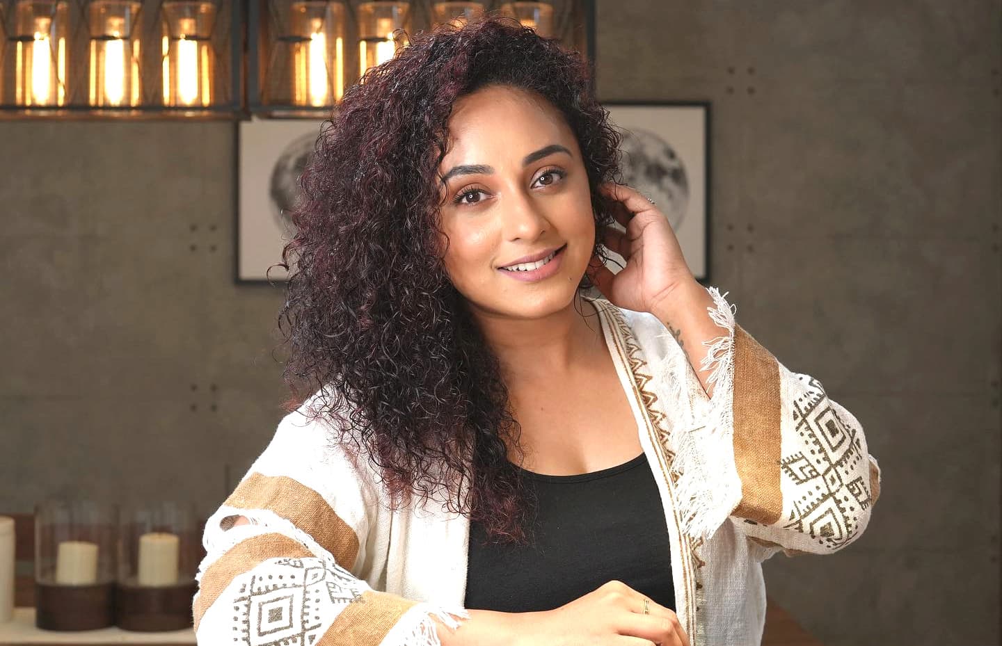'വീട്ടിൽ പോകാൻ പറയാൻ ഞാൻ ആരുമല്ല, ഉദ്ദേശിച്ചത് അതല്ല'; പ്രക്ഷോഭ വിവാദത്തിൽ വിശദീകരണ വീഡിയോയുമായി പേളി മാണി