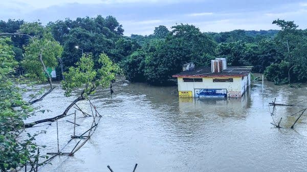 ഉത്തരേന്ത്യയിൽ മഴക്കെടുതി രൂക്ഷം: അസമിലും ഒഡീഷയിലും മിന്നൽ പ്രളയം; ഒഡീഷയിൽ ഏഴു ലക്ഷം പേർ ദുരിതത്തിൽ