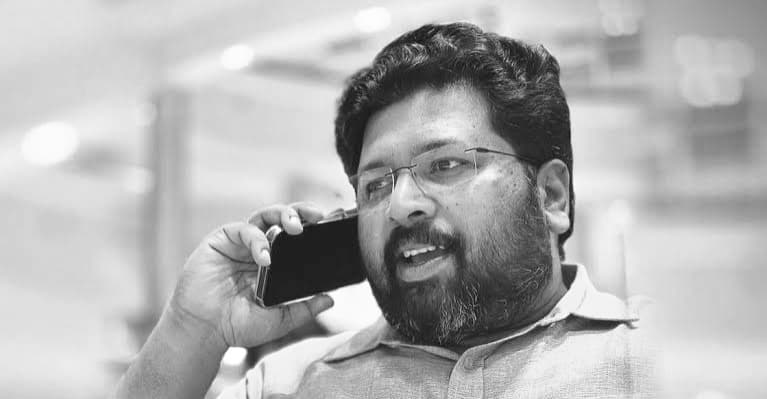 ആഭ്യന്തര വകുപ്പിൽ ഇന്നും 'സായിപ്പിനെ കാണുമ്പോൾ കവാത്ത് മറക്കുന്ന' ചില ഉദ്യോഗസ്ഥരുണ്ടെന്ന് കെ.എസ്. ശബരീനാഥൻ