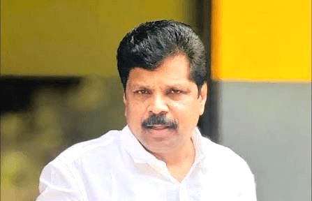'ആളപായം ഒഴിവായത് ഭാഗ്യം കൊണ്ട് മാത്രം, നിർമ്മാണത്തിന് അനുമതിയുണ്ടോയെന്ന് പരിശോധിക്കും'; പാണക്കാട്-മലപ്പുറം റോഡിലെ മണ്ണിടിച്ചിലിൽ പ്രതികരിച്ച് മന്ത്രി എ.പി. അനിൽകുമാർ