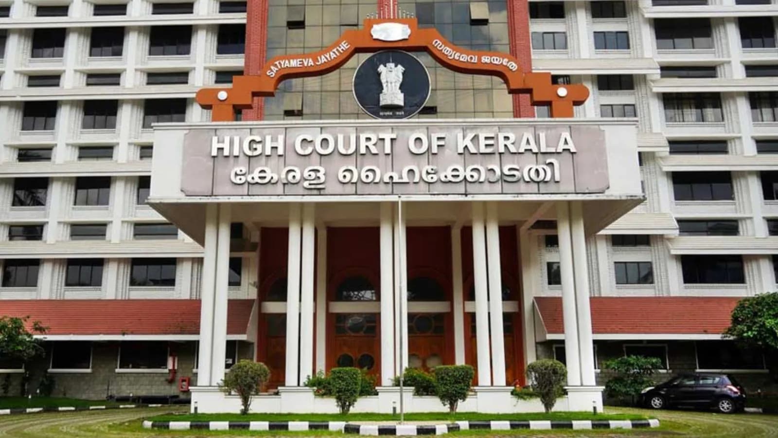 മതിയായ സുരക്ഷയും നിയമസാധുതയുമില്ല: അനധികൃത വാക്വം ലിഫ്റ്റുകൾ തടയാൻ ഹൈക്കോടതി ഉത്തരവ്