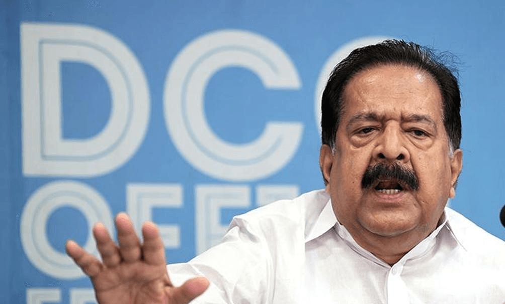 അർജുൻ ആയങ്കിയെ വെടിവെക്കാൻ ഉത്തരവില്ല; ‘ചുമ്മാ ആരെയും വെടിവെക്കാനാകുമോ?’: രമേശ് ചെന്നിത്തല
