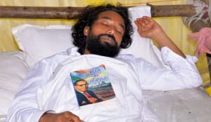 ജാർഖണ്ഡ് ജെ.പി.എസ്.സി പ്രക്ഷോഭം: ആശുപത്രിയിൽ കഴിയുന്ന വിദ്യാർത്ഥി നേതാവ് ദേവേന്ദ്ര നാഥ് മഹ്തോയുമായി ഫോണിൽ സംസാരിച്ച് സി.ജെ.പി സ്ഥാപകൻ അഭിജീത് ദീപ്കെ