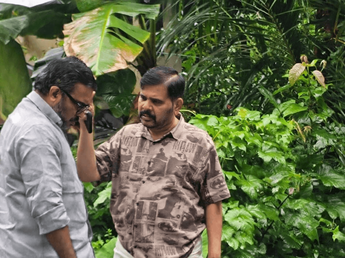 'മാതാപിതാക്കൾക്ക് ഇളയ മകനെയും ഞങ്ങൾക്കിരുവർക്കും അനുജനെയുമാണ് നഷ്ടമായത്'; സഹോദരൻ എം.ബി. ബ്രിജേഷിന്റെ വിയോഗത്തിൽ വിങ്ങിപ്പൊട്ടി എം.ബി. രാജേഷ്