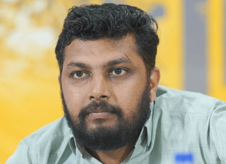 സി.ഐ ജംഷീദിനെ കോഴിക്കോട്ടേക്ക് മാറ്റുന്ന നീക്കത്തിനെതിരെ യൂത്ത് കോൺഗ്രസ്; തെറ്റായ തീരുമാനങ്ങൾ ആരെ തൃപ്തിപ്പെടുത്താനെന്ന് വി.പി. ദുൽഖിഫിൽ