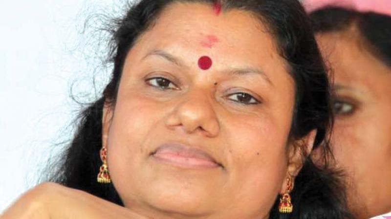 മന്ത്രി ബിന്ദു കൃഷ്ണയ്ക്ക് പ്രൈവറ്റ് സെക്രട്ടറിയായി ശരത് ചന്ദ്രൻ; മൂന്ന് മാസത്തെ അനിശ്ചിതത്വത്തിനൊടുവിൽ ഉത്തരവിൽ ഒപ്പുവെച്ച് മുഖ്യമന്ത്രി