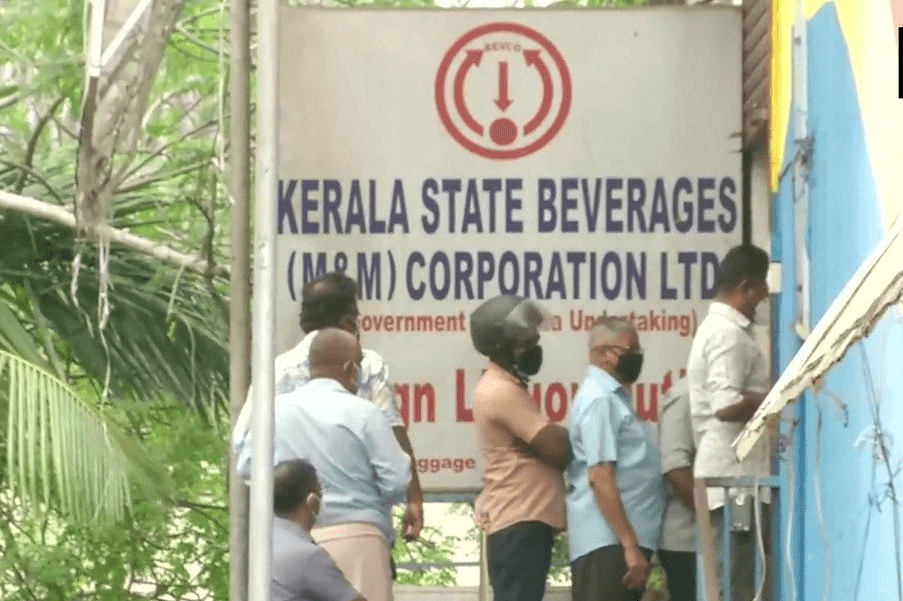 സംസ്ഥാനത്ത് ഓണക്കാലത്ത് റെക്കോർഡ് മദ്യവിൽപ്പന: ബെവ്‌കോ വഴി വിറ്റഴിച്ചത് 512.11 കോടിയുടെ മദ്യം