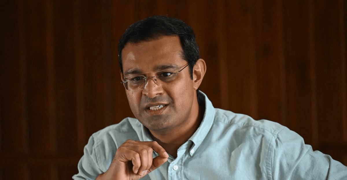 ഭരണഘടന ഉറപ്പുനൽകുന്ന സമത്വം ഇല്ലാതാക്കാൻ ആർക്കും അവകാശമില്ല'; കാന്തപുരത്തിന്റെ പ്രസ്താവനയ്ക്കെതിരെ ആഞ്ഞടിച്ച് മന്ത്രി റോജി എം. ജോൺ