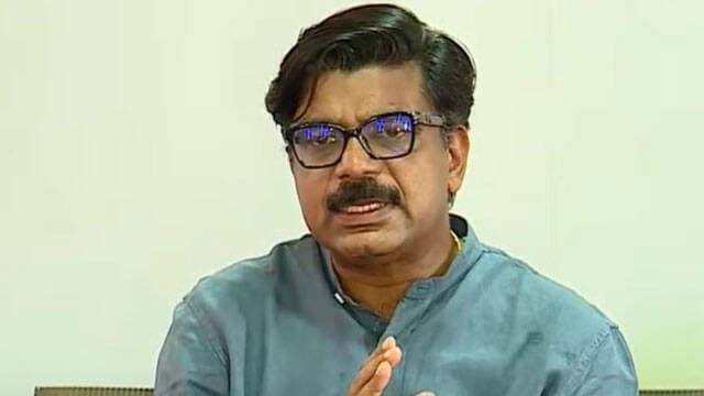 'പ്രതിസന്ധി ഘട്ടത്തിൽ ആശ്രയിക്കാവുന്ന മുതിർന്ന നേതാവിനെ കണ്ടു; കെ.സി - രമ്യ കൂടിക്കാഴ്ചയെ അങ്ങനെ കണ്ടാൽ മതി': മാത്യു കുഴൽനാടൻ എം.എൽ.എ