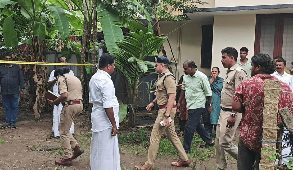 കരുവാറ്റ വയോധിക ദമ്പതികളുടെ കൊലപാതകം: പ്രായപൂർത്തിയാകാത്ത മൂന്ന് ആൺകുട്ടികളെ പോലീസ് കസ്റ്റഡിയിൽ വിട്ട് ജുവനൈൽ കോടതി; അത്യപൂർവ്വ ഉത്തരവ്