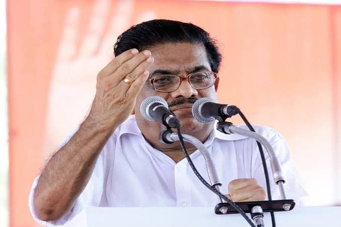 പിണറായി ഭരണത്തിന്റെ തകർച്ച രാജ്യത്തെ ഭരണകൂടങ്ങൾക്ക് വലിയൊരു പാഠം: വി.എം. സുധീരൻ