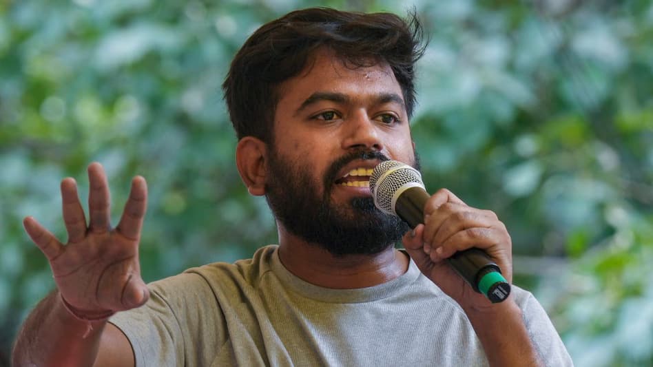 ഡൽഹി സർവകലാശാലയിലെ എ.ബി.വി.പി വിജയം പണക്കൊഴുപ്പിന്റെ ബലത്തിൽ; ആഡംബര കാറുകളിലെത്തിയുള്ള പ്രചാരണത്തെ വിമർശിച്ച് അഭിജീത്ത് ദീപ്‌കെ