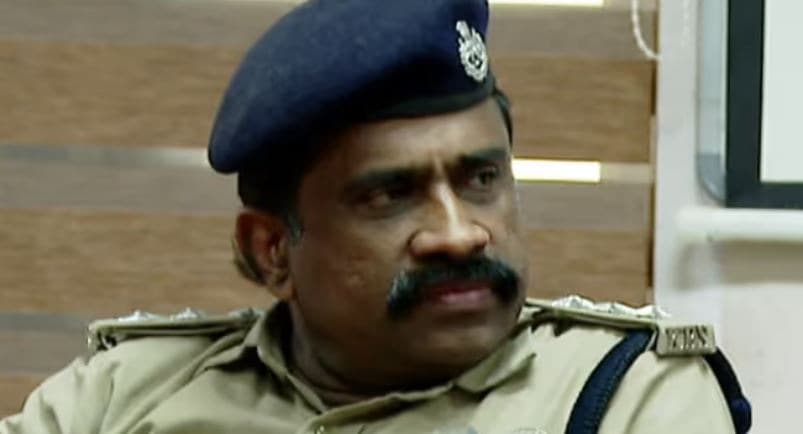 കോഴിക്കോട് കോൺഗ്രസിലെ കടുത്ത പ്രതിഷേധം; ഡിവൈഎസ്പി ഉമേഷിനെ സർവീസിൽ തിരിച്ചെടുക്കാനുള്ള ഉത്തരവ് മരവിപ്പിച്ചു