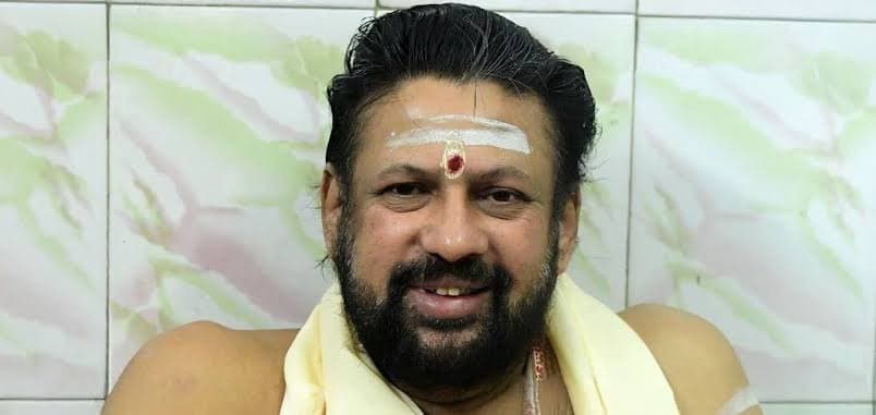 ശബരിമല, മാളികപ്പുറം മേൽശാന്തി അഭിമുഖ സമിതിയിൽ നിന്ന് കണ്ഠരര് രാജീവരെ ഒഴിവാക്കി ദേവസ്വം ബോർഡ്; യോഗ്യതാ പട്ടികയിൽ ഇത്തവണ എട്ടുപേർ മാത്രം