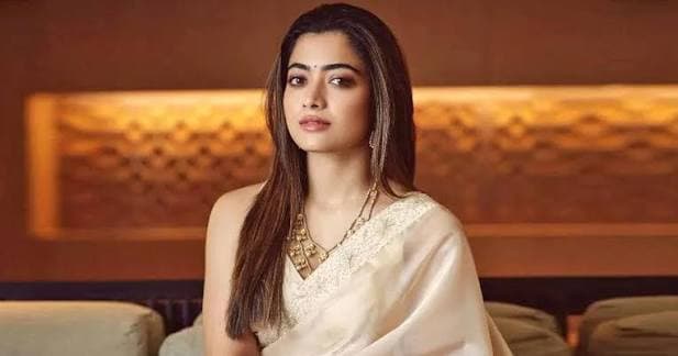 നാനൂറ് കുടുംബങ്ങളെ ദത്തെടുത്ത് രശ്മിക മന്ദാന; ഒരു വർഷത്തേക്ക് പലചരക്ക് സാധനങ്ങൾ സൗജന്യമായി നൽകും