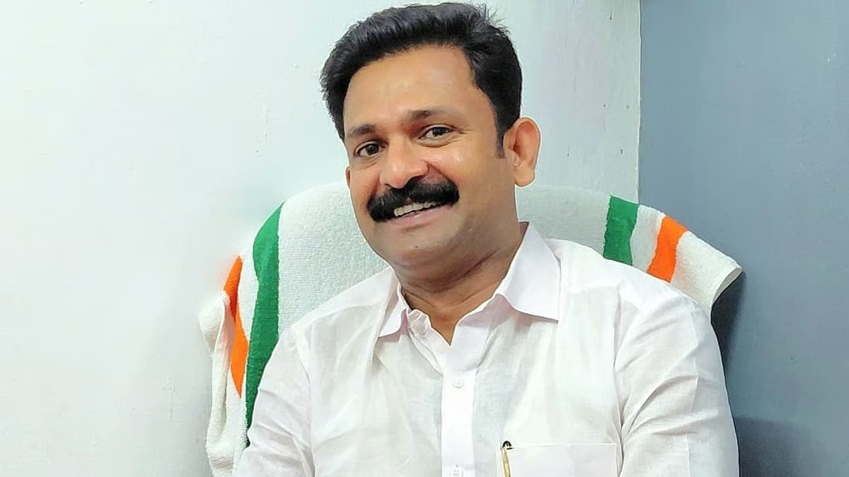 സിഎംആർഎൽ കേസിൽ സർക്കാരിന്റെ ഇരട്ടത്താപ്പ്; കോൺഗ്രസ് നേതാക്കളെ വേട്ടയാടിയ പിണറായിക്കാലം വിസ്മരിക്കുന്നത് സങ്കടകരമെന്ന് ജിന്റോ ജോൺ