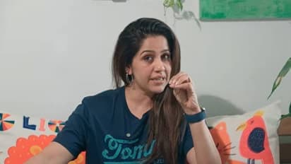 'നേതൃത്വം എന്തെന്ന് ഈ ചെറുപ്പക്കാരിൽ നിന്ന് പഠിക്കണം'; പ്രതിപക്ഷ നേതാവിനെ പോലും മൃഗീയമായി നേരിടുന്നുവെന്ന് രഞ്ജിനി ഹരിദാസ്