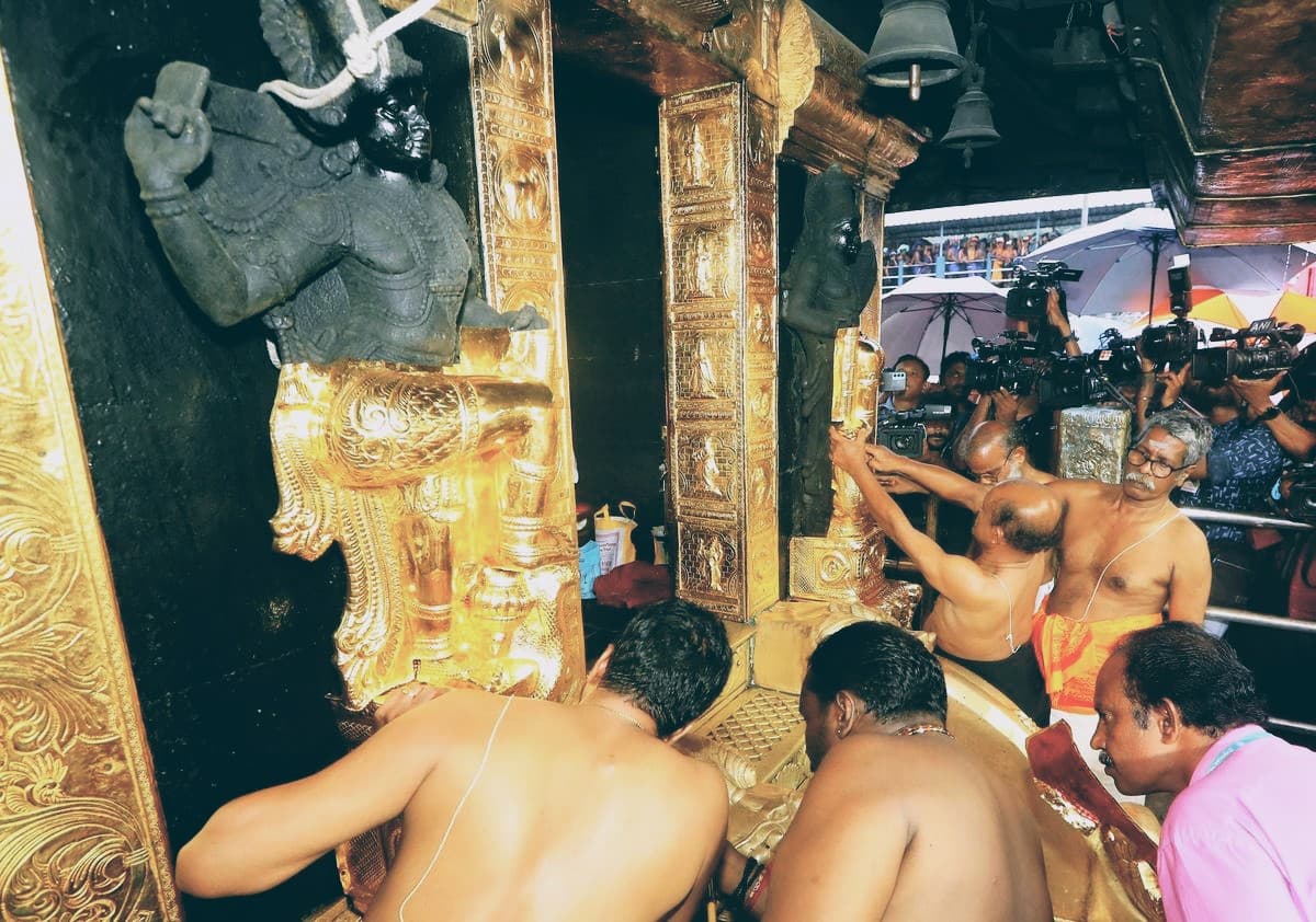 ശബരിമല സ്വർണ്ണക്കൊള്ള: മുൻ ദേവസ്വം ബോർഡ് പ്രസിഡന്റ് പി.എസ്. പ്രശാന്തിന്റെയും അജികുമാറിന്റെയും അറസ്റ്റ് രേഖപ്പെടുത്തി