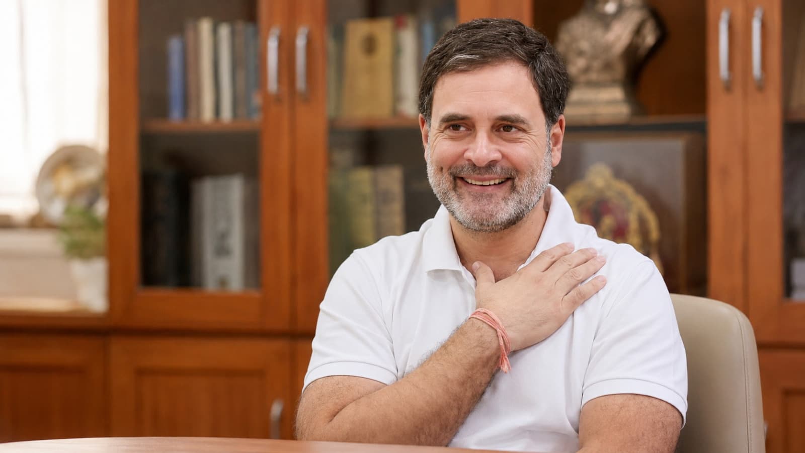 അർദ്ധരാത്രിയിലെ പരിതാപകരമായ വീഡിയോ കാട്ടി വിദ്യാർഥികളുടെ ബുദ്ധിശക്തിയെ ചോദ്യം ചെയ്യരുത്; പ്രധാനമന്ത്രിക്കെതിരെ രാഹുൽ ഗാന്ധി