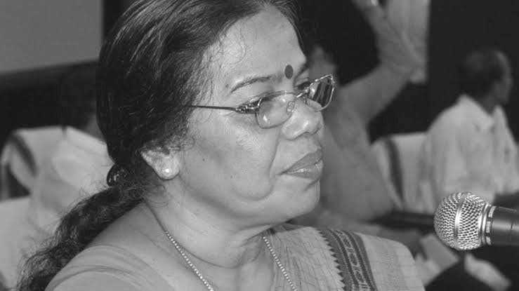 മുൻ എംഎൽഎയുടെ ഭാര്യയെന്ന വ്യാജേന പെൻഷൻ കൈപ്പറ്റുന്നുവെന്ന അപവാദം; നിയമപോരാട്ടത്തിനൊരുങ്ങി പി.കെ. ശ്രീമതി