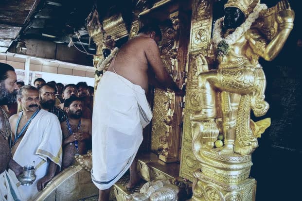 ശബരിമല സ്വർണ്ണക്കവർച്ച കേസ്: കൂടുതൽ പേരുടെ അറസ്റ്റിലേക്ക് എസ്ഐടി; മുൻ ബോർഡ് അംഗത്തിനും ഉദ്യോഗസ്ഥനും കടുത്ത വീഴ്ചയെന്ന് കണ്ടെത്തൽ