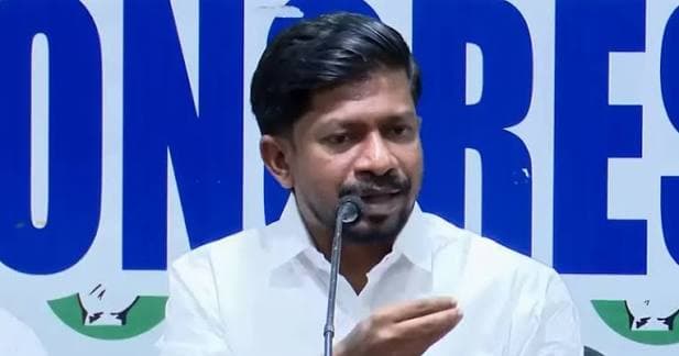 മെസിയെ കൊണ്ടുവരുമെന്ന പേരിൽ നടന്നത് കോടികളുടെ തട്ടിപ്പ്; നിയമലംഘനങ്ങളിൽ മുൻ മന്ത്രിക്കും സ്പോൺസർക്കും പങ്കുണ്ടെന്ന് മന്ത്രി ഒ.ജെ. ജനീഷ്