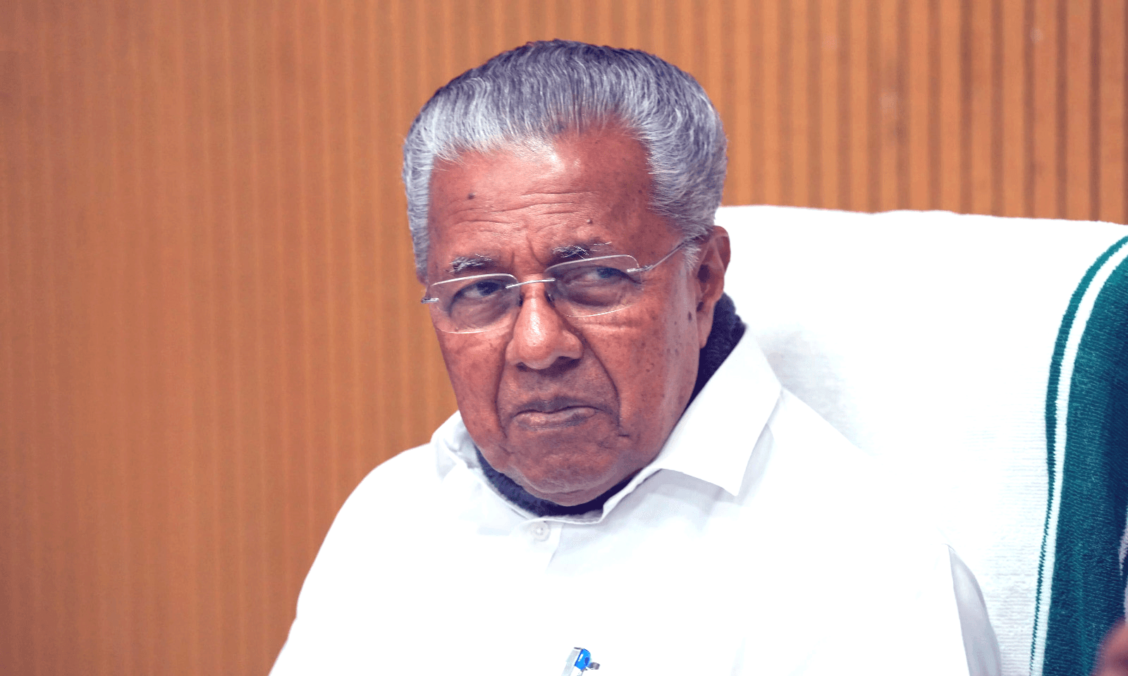 ടി.ജി. മോഹൻദാസിന്റെ വിഷയത്തിൽ ഒത്തുകളി; പൊലീസ് ബോധപൂർവ്വം വീഴ്ച വരുത്തിയെന്ന് പിണറായി വിജയൻ