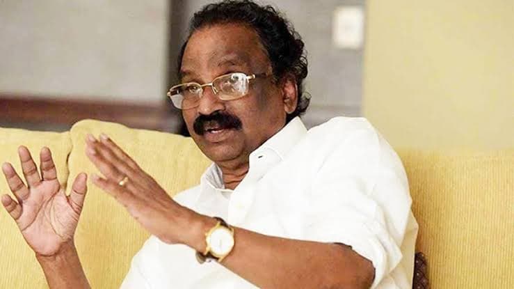 ആഭ്യന്തര വകുപ്പിലെ മുഖ്യമന്ത്രിയുടെ ഇടപെടൽ ഭരണത്തിന് വലിയ തിരിച്ചടിയാകും; വി.ഡി. സതീശനെതിരെ രൂക്ഷവിമർശനവുമായി എ.കെ. ബാലൻ