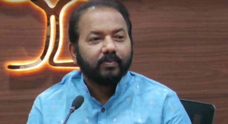 മെസ്സി വിവാദം: ഭരണകൂടത്തിന്റെ പേര് മറയാക്കി കോടികളുടെ വെട്ടിപ്പ്; അന്വേഷണം സി.ബി.ഐക്ക് വിടണമെന്ന് ബിജെപി നേതാവ് എസ്. സുരേഷ്