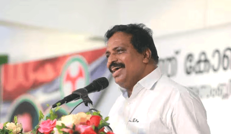 നെഹ്റു ട്രോഫി വള്ളംകളി പോസ്റ്റർ വിവാദം: ചിത്രം ഒഴിവാക്കിയത് ശ്രദ്ധക്കുറവാകാം; അനാവശ്യ വിവാദം വേണ്ടെന്ന് കൊടിക്കുന്നിൽ സുരേഷ് എം.പി
