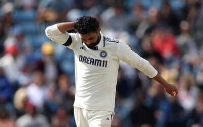 അഞ്ച് കൊല്ലത്തിനിടെ വഴങ്ങിയത് 88 നോബോളുകൾ; അനാവശ്യ റെക്കോർഡിൽ തലകുനിച്ച് രവീന്ദ്ര ജഡേജ