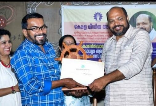 'നേതൃത്വം തെറ്റ് തിരുത്തുമ്പോൾ അണികൾക്കും തിരുത്തിക്കൂടെ?'; പിണറായി വിജയന്റെ പ്രസംഗത്തെ ന്യായീകരിച്ച് പ്രസ് സെക്രട്ടറി