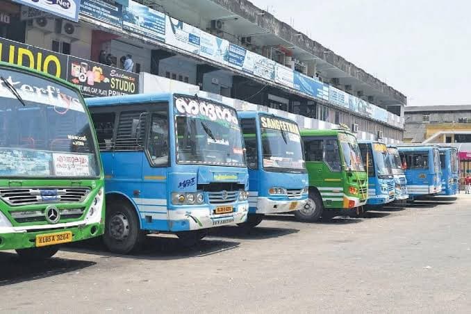 '120 കോടിയുടെ നഷ്ടം, സർവീസുകൾ തുടരാനാവില്ല': അനിശ്ചിതകാല പണിമുടക്കിലേക്ക് സ്വകാര്യ ബസ് ഉടമകൾ
