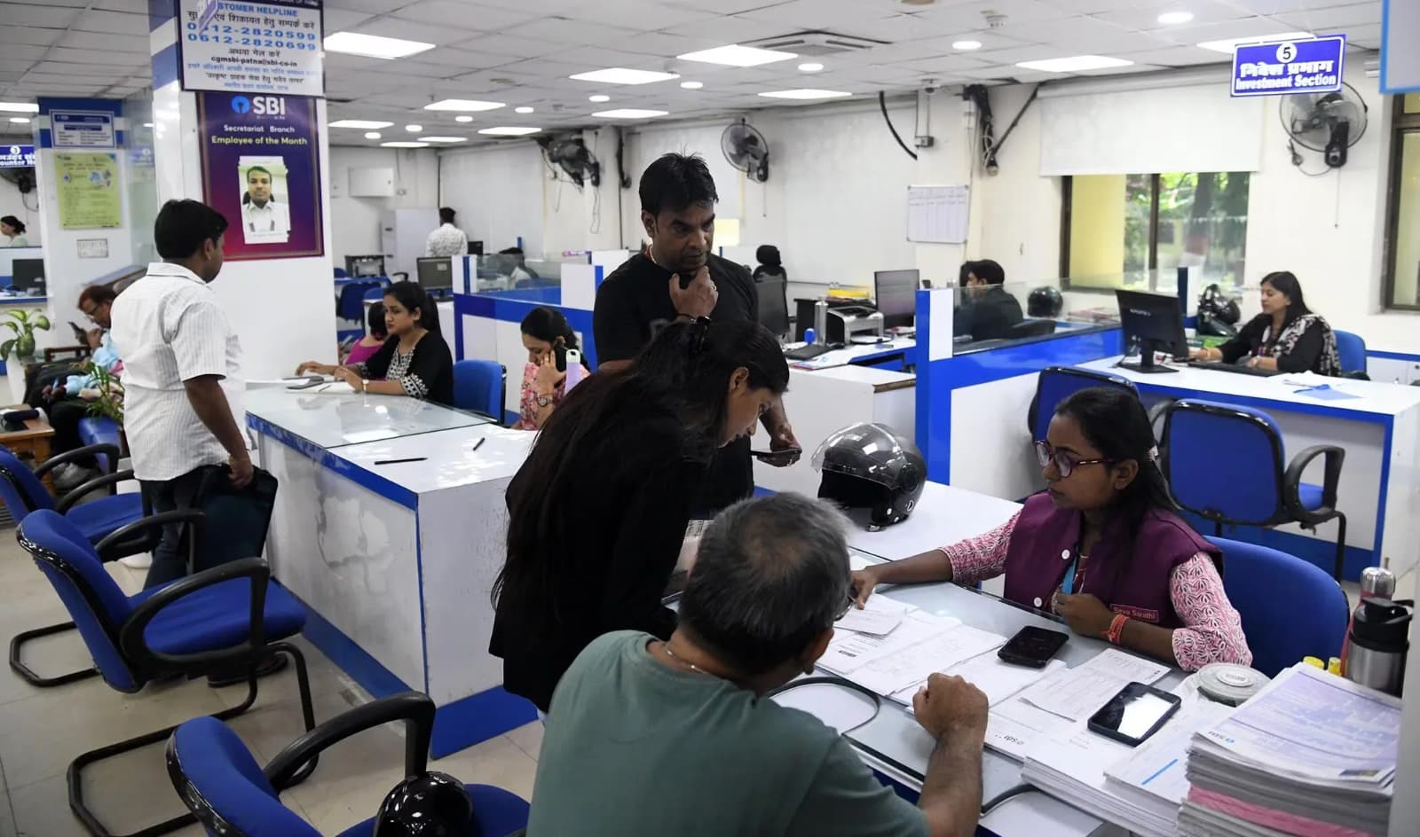 ബാങ്കുകളിൽ പ്രവൃത്തിദിനം അഞ്ചാക്കി ചുരുക്കണമെന്ന ആവശ്യം: പരിശോധിക്കാൻ ഉന്നതതല സമിതി രൂപീകരിച്ച് ഐബിഎ
