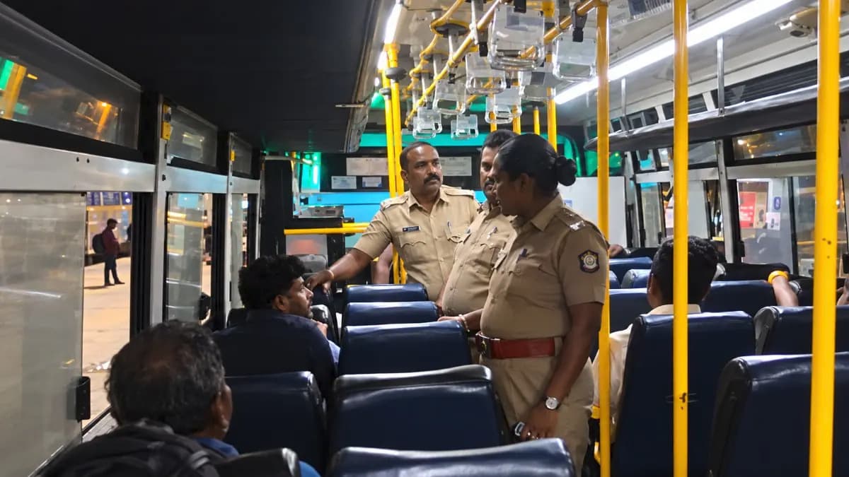 തമിഴ്നാട്ടിൽ പോലീസുകാരെ ആക്രമിച്ച് 17 വിചാരണത്തടവുകാർ ജയിൽ ചാടി: ഒരാൾ പിടിയിൽ; ഇടുക്കി അതിർത്തിയിലടക്കം കേരളത്തിൽ കനത്ത ജാഗ്രത